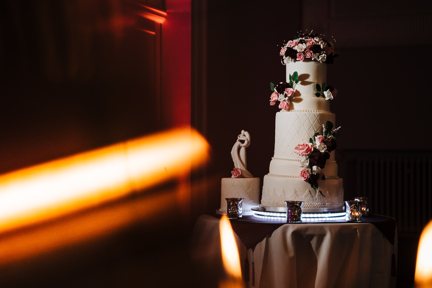 photo of the cake that the bride made