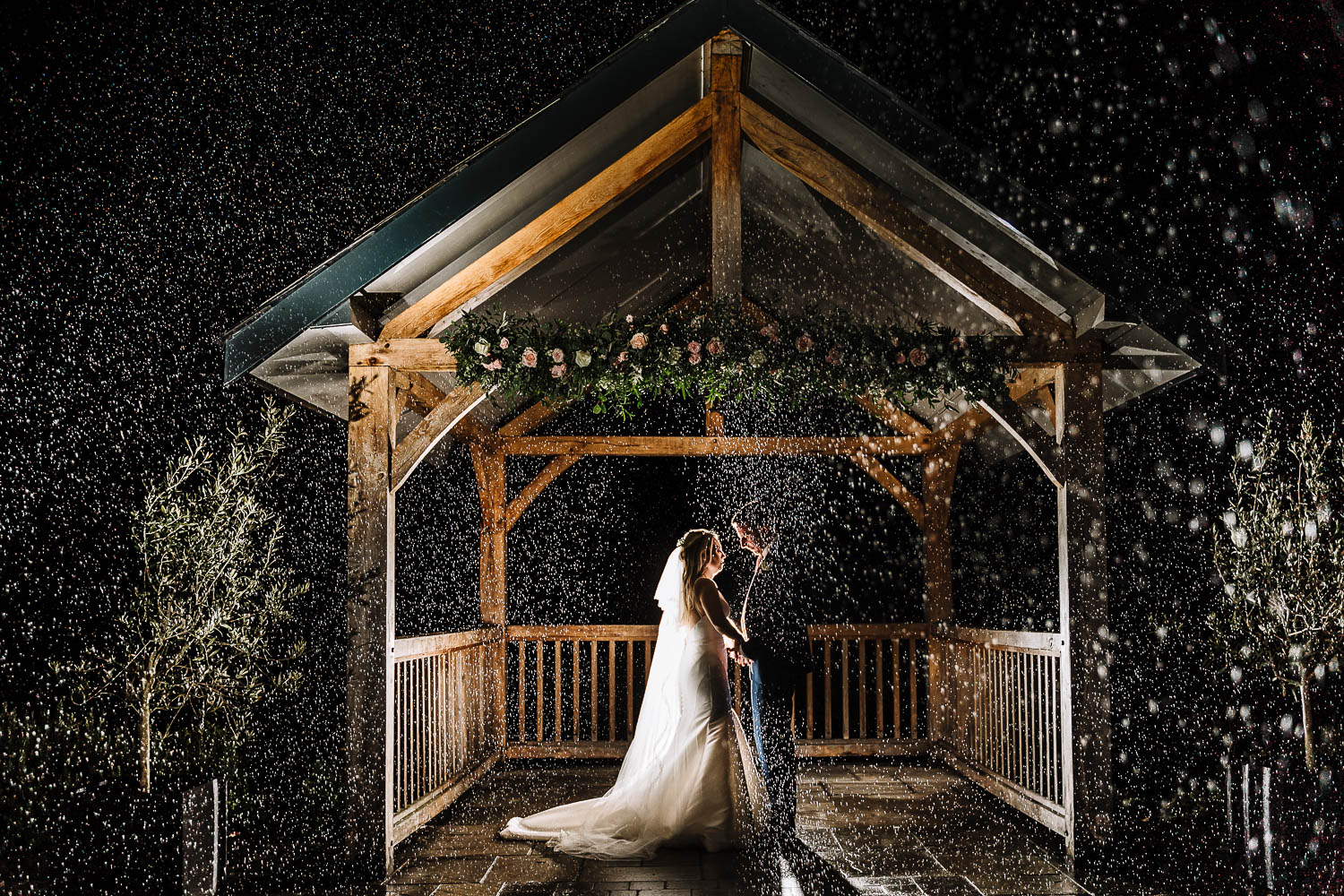 Creative wedding photo at Hartford Golf Course