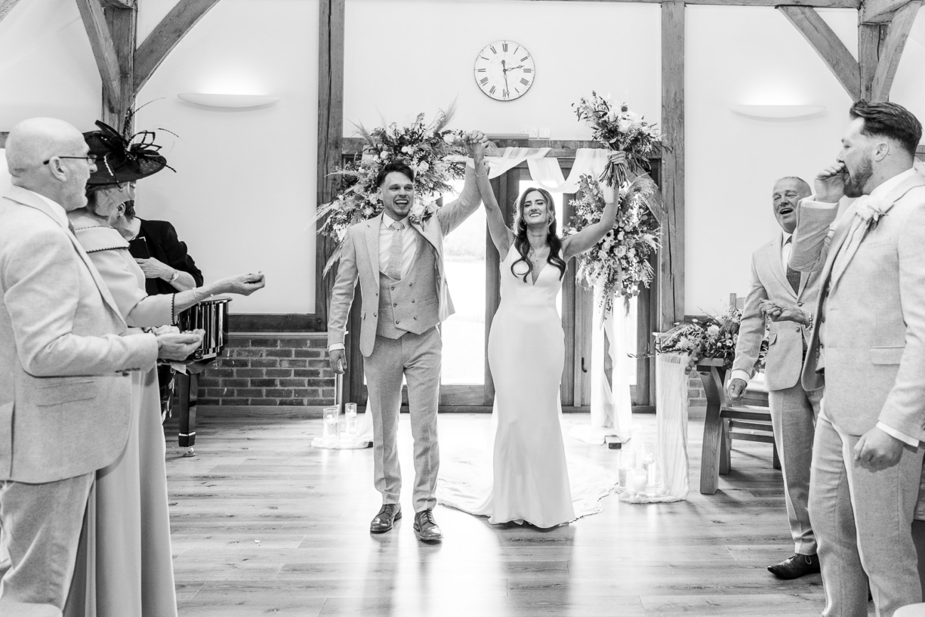 Sandhole oak Barn Wedding